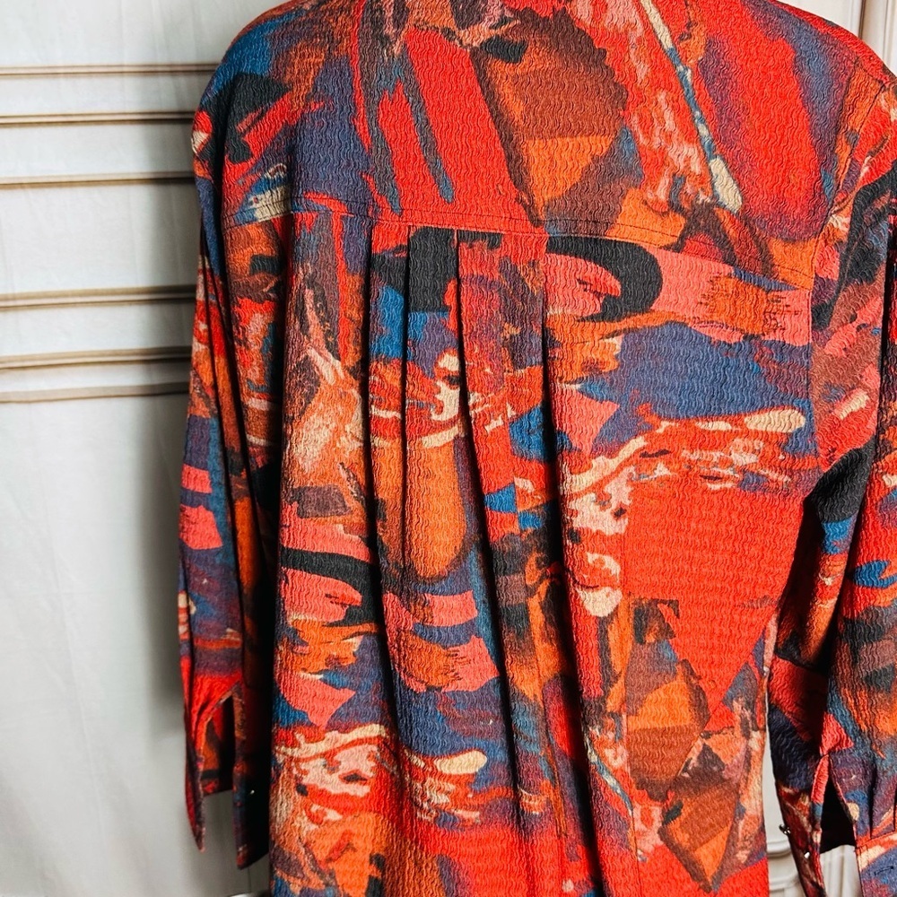 Women's Red Abstract Button-Down Shirt with Long Sleeves - Picture 3 of 9